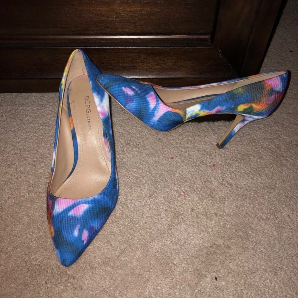 Bcbg floral heels 6.5